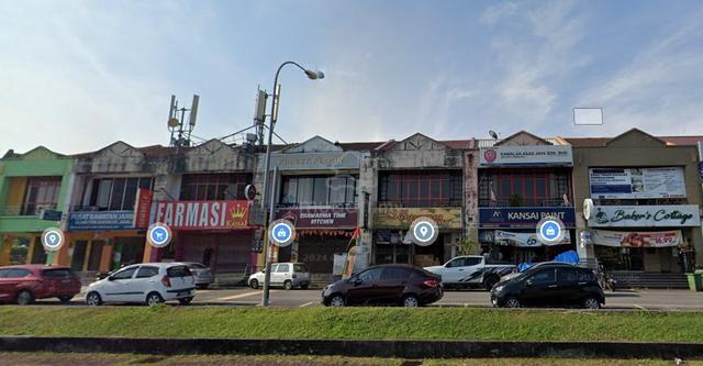 Bandar Tun Hussein Onn 2sty Corner Shop L/A 2350sf facing mainroad 1