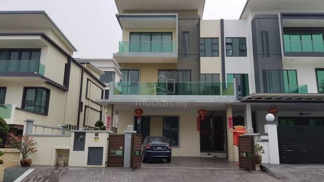 Mahkota Cheras Semi D For Rent 1