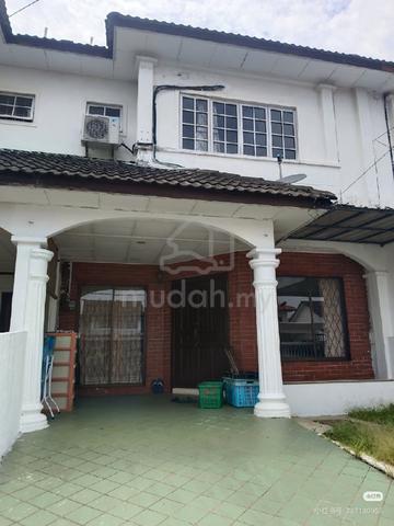 Rumah Teres 2 Tingkat Untuk Disewa 1
