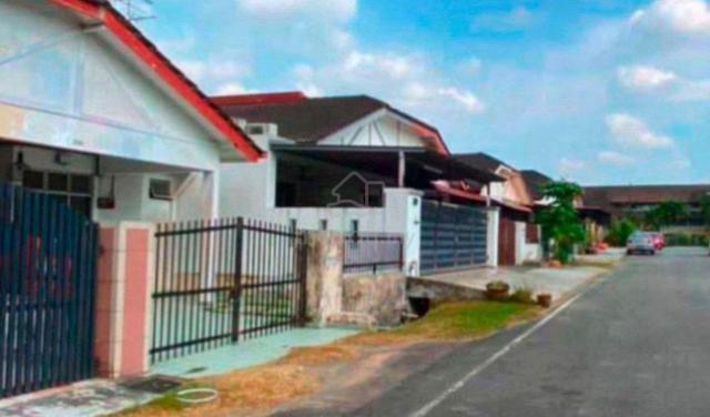 Senai Taman Senai Utama Jalan Senai Utama C.Lot Single Storey House 1