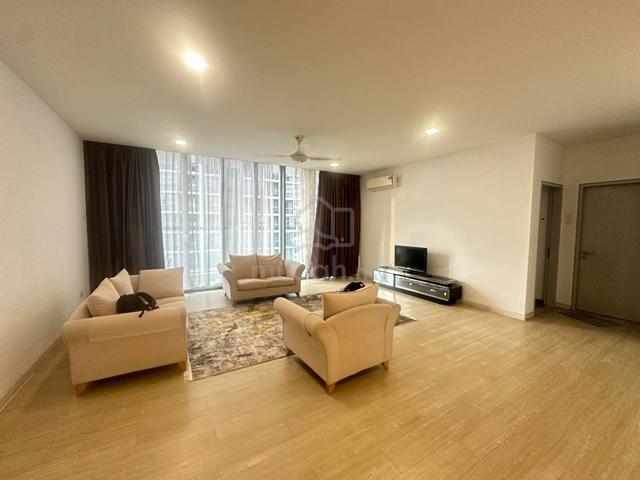 LakeFront Residence 1