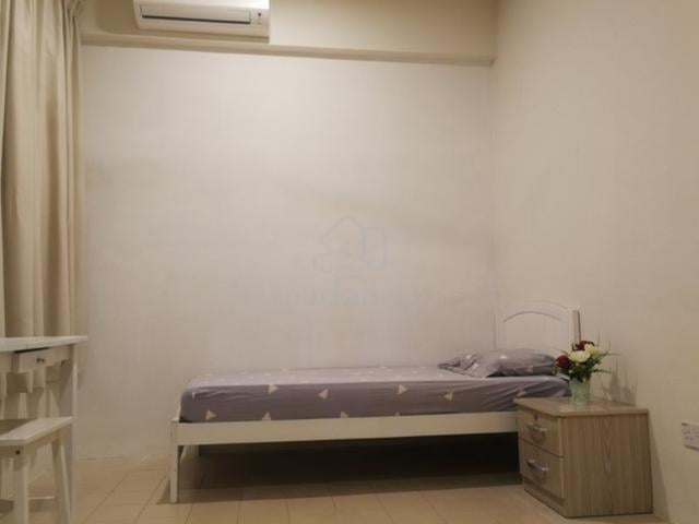 Private Aircond Room Opposite Vivacity Tabuan Jaya 1