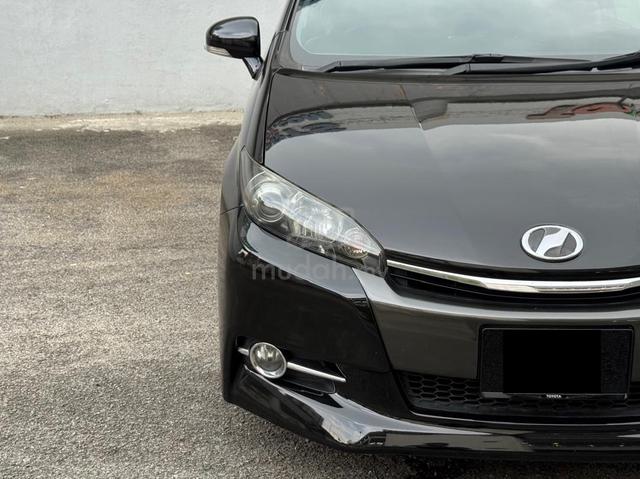 Toyota WISH 1.8 S (A) - 4