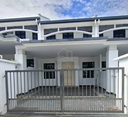 Exclusive listing | Renovated | 2 Storey | Eco Majestic Cradleton 1
