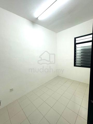 Double Storey Medium Cost House Bandar Putra, Kulai 775sqft 3
