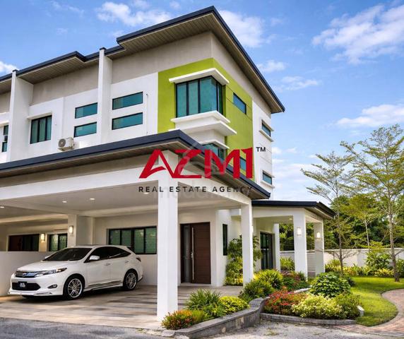 Three Storey Terrace Corner at Aurora Heights Moyan Batu Kawa 1
