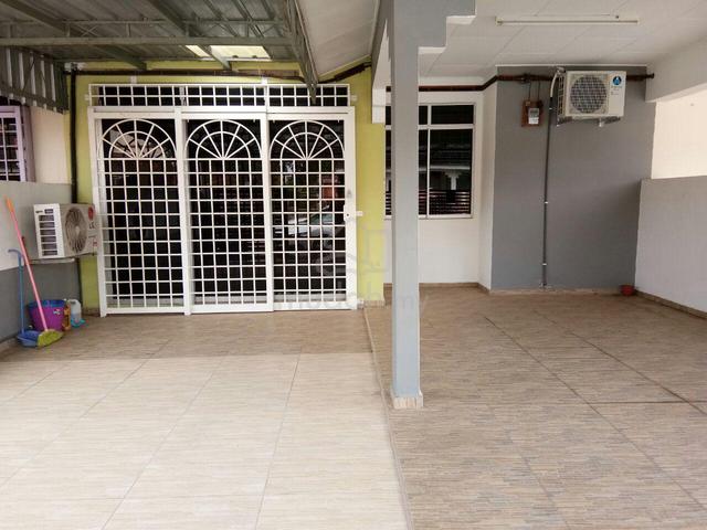 Rumah Teres 1 Tingkat Untuk Disewa, Taman Mewah, Bukit Siput, Segamat 1