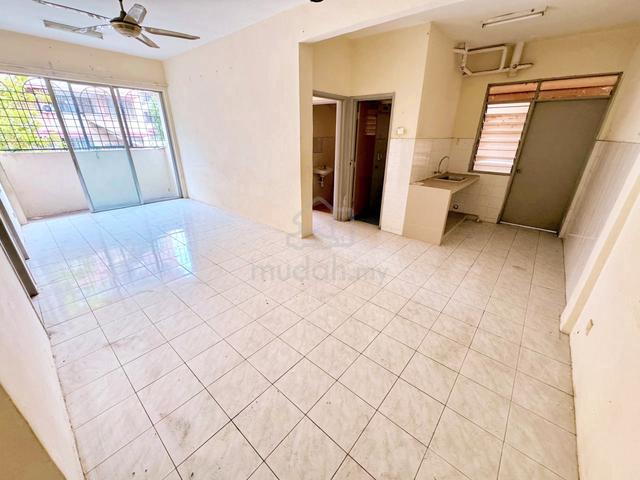 Putra Impian Apartment 1