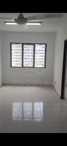 Apartment Lestari (Damansara Damai) 1