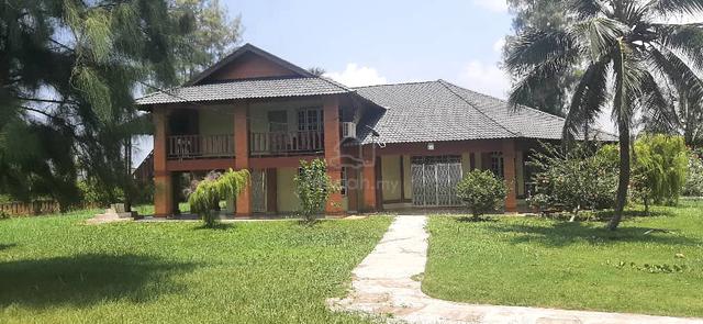 DOUBLE STOREY MANSION, PCB BEACH FRONTAGE 600ft 1