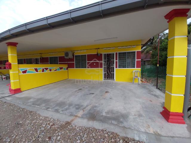 Rumah Sewa Parit Dato, Pulai Sebatang Pontian 1