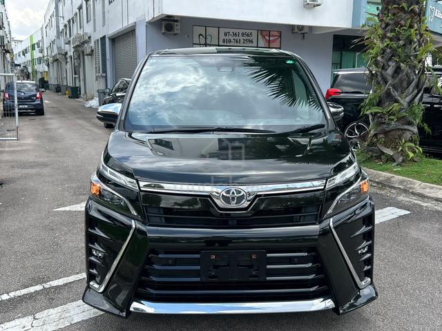 2021 Toyota VOXY 2.0 ZS KIRAMEKI III 2PD 7STR 101K - 3