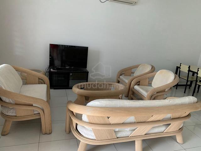 Bukit Indah Zon 7 - 2 Storey Terrace House Fully Furnished For Rent 1