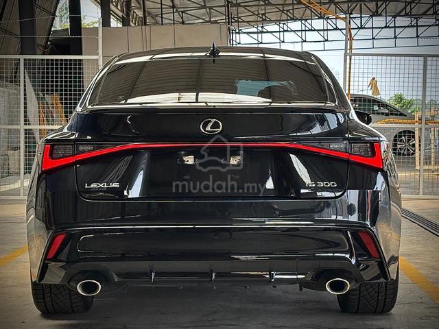 2021 Lexus IS300 2.0 F-Sport ModeBlack | 8 Yrs Wty - 2