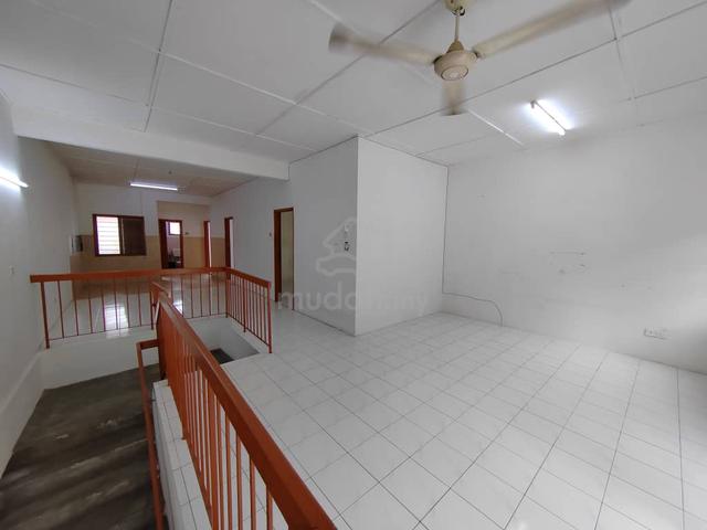 [ Hot Deal ] Townhouse ,Upper Floor ,Taman Bukit Rawang Putra , Rawang 1