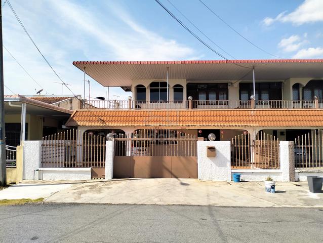 A double-storey semi-detached house (Taman Lumba Kuda) (For Sale) 1