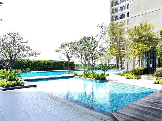 Emporis (Kota Damansara) 5