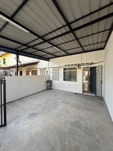 Lukut Port Dickson Renovated Freehold Double Storey Bandar Springhill 1