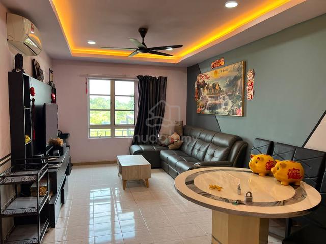 Idaman Senibong Apartment 1