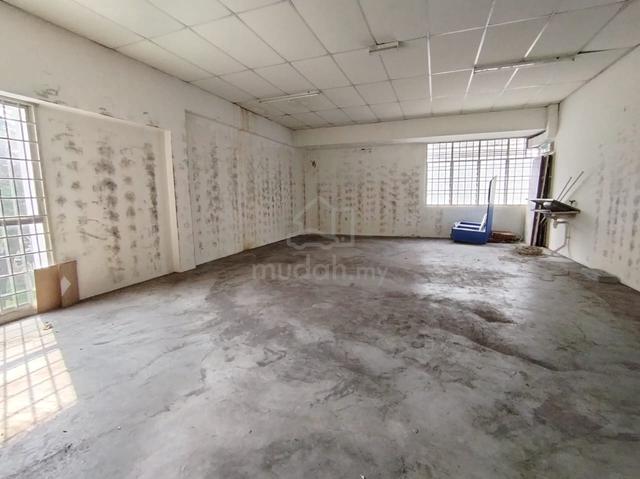 Farlim main road business centre 2nd floor 2200 rental 1800sf 1