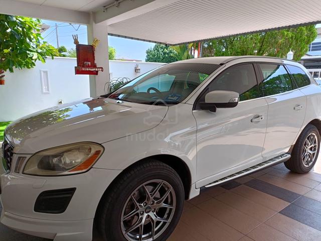 2011 Volvo XC60 2.0 T5 (A) - 1