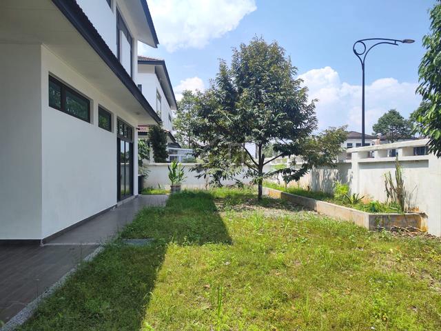 Semi D / eco botanic/ house 1