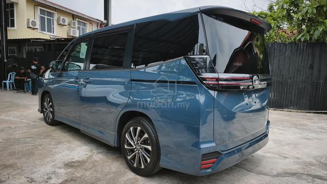 (GRADE 5A) Toyota VOXY 2.0 S-Z (7 SEATER) 2022 - 3