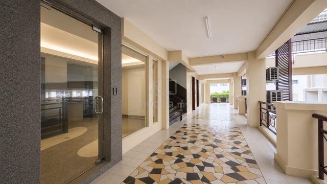 First Floor Office Space With Lift Access @ DUBS Commercial Centre,Kch 1