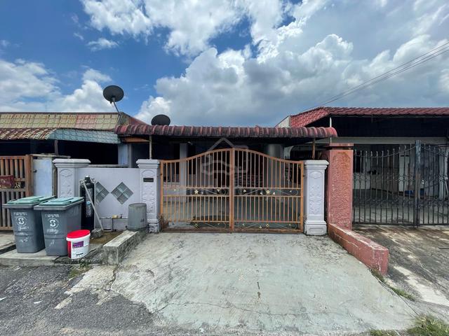 Single Storey House For Sale Jalan Tembaga Merah Taman Sri Skudai JB 1