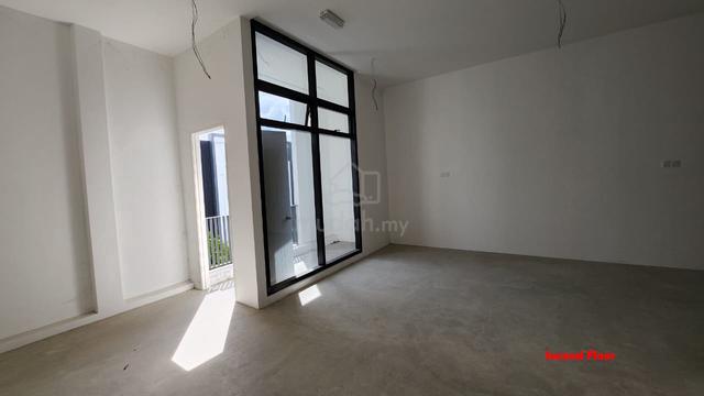 With Lift Access 2nd Floor Office Space at Batu Kawan 1