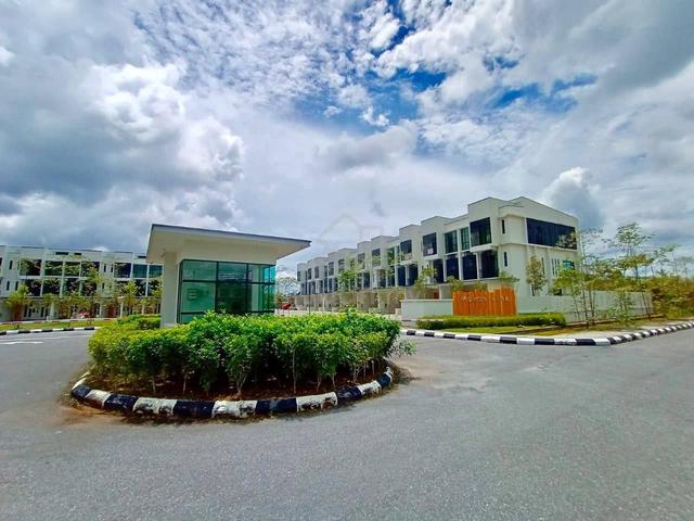 Moyan Link Townhouse, Jalan Batu Kawa - Matang 1