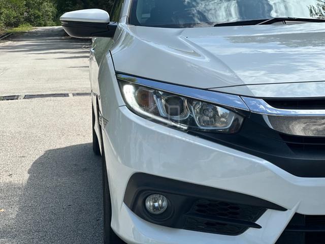 2016 Honda CIVIC 1.8 (A) 1 OWNER - 4