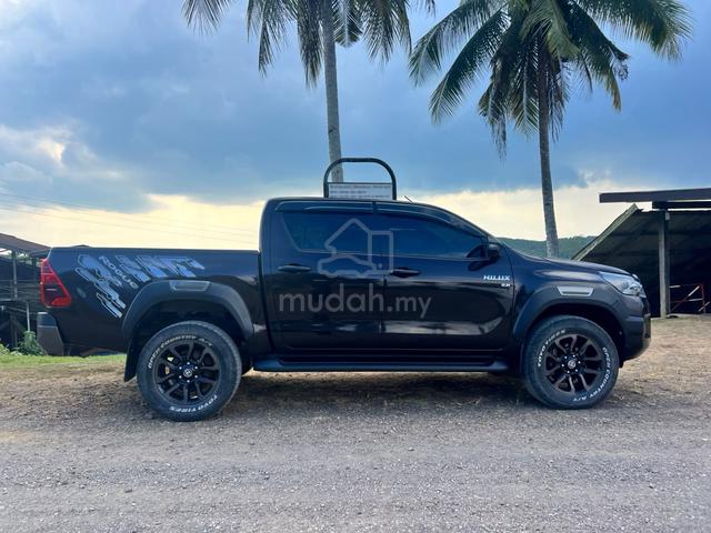 2022 Toyota HILUX 2.8 ROGUE (A) - 4