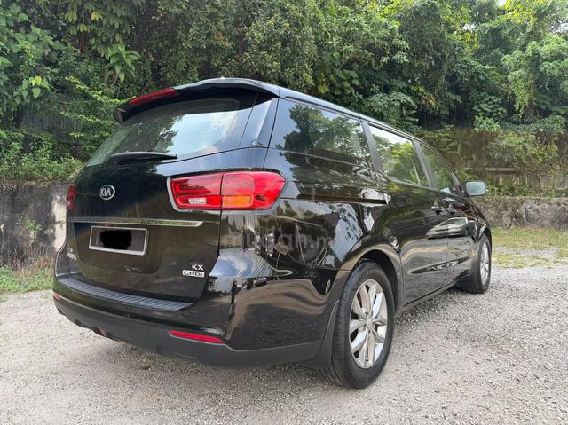 2018 Kia GRAND CARNIVAL 2.2 D KX 8 SPEEDS LOW MIL - 2