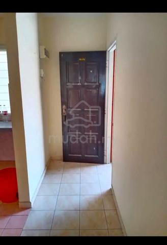Permai Lake View Apartment 1