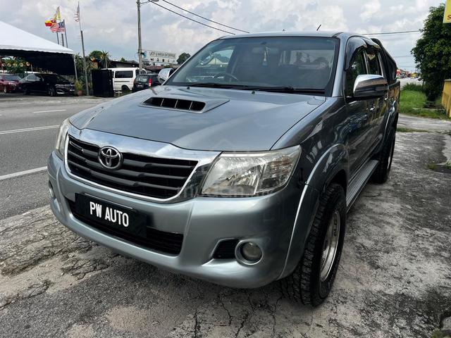 Toyota HILUX 2.5(A)VIGO D/C G VNT 4spd 4X4 pickups - 2