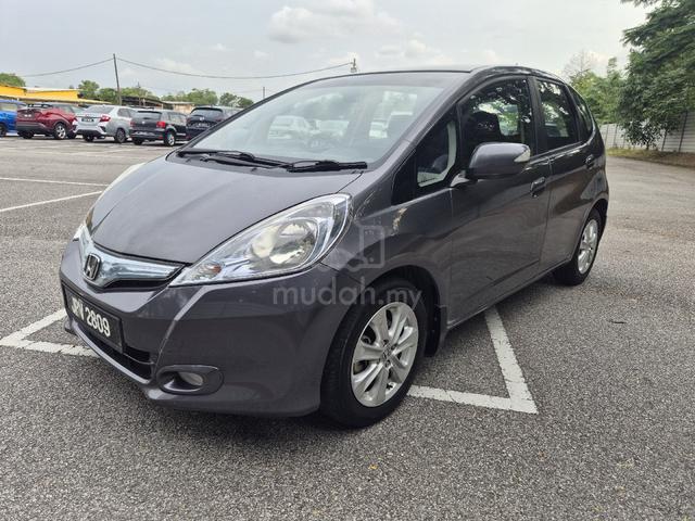 2013 Honda JAZZ 1.3 (HYBRID) FACELIFT (A) - 4