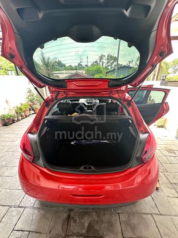2018 Peugeot 208 1.2 PURETECH (A) - 4
