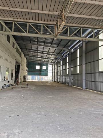 Semenyih Sungai Lalang 1.5 Storey Semi D Factory 1