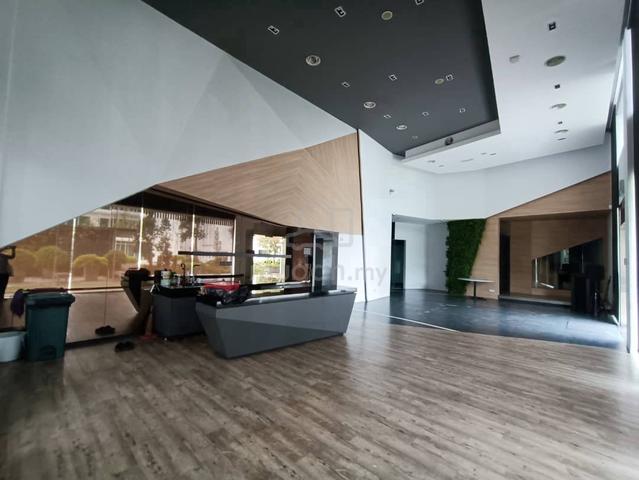 Big CORNER Shop Pusat Komersil Arena Bintang Star Avenue U5 have Lift 4