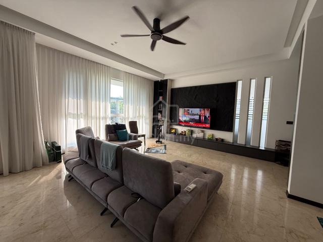 East Ledang Double Storey Semi Detached/Fully Renovated/Full Furnished 1