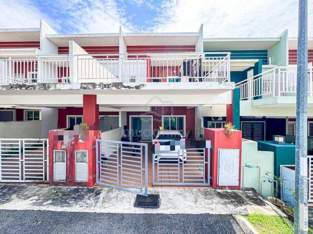 Double storey terrace warisan villa Nilai 1