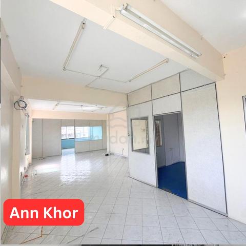RAJA UDA FACING MAIN ROAD Shoplot 2ND FLOOR @ CORNER LOT RENT 1