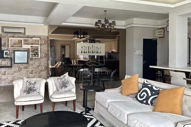 Aman Sari Lofts 1