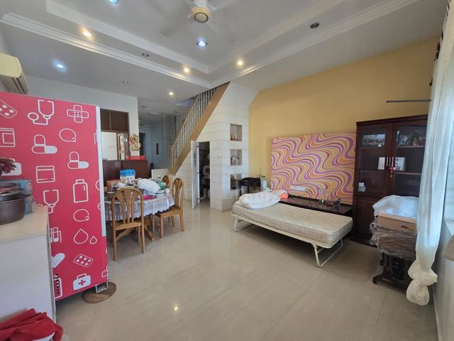 5-ROOMS 2-Storey Hse FULLY RENOVATED FURNISHED Georgetown Bu-2000SF 2