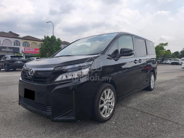 2019 Toyota VOXY 2.0 X FACELIFT 8 SEATER F/NAPPA - 4