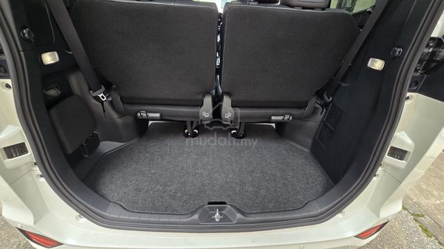 FUL0AN / OFFER KAW2 / 2022 Toyota VOXY 2.0 S-Z - 4