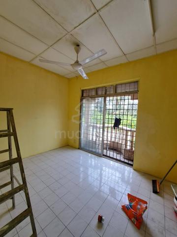 2 storey Pulau Indah Port Klang House for Rent 1