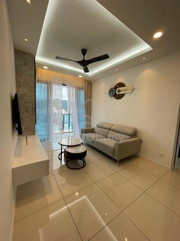 Queens Residences Q1 @ Queens Waterfront 1