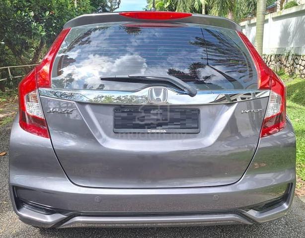 Honda Jazz1.5 (A) Fulloan Blacklist Retired Lady - 4